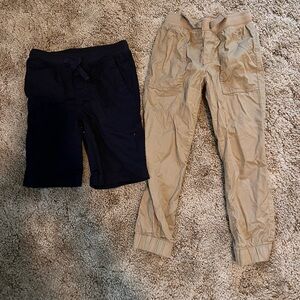 Izod Black Shorts and Tan Joggers Set